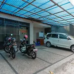 RedDoorz near Stasiun Juanda Jakarta